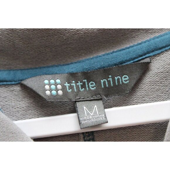 Title Nine Dress Size Medium Hooded Pullover Outdoor Nature Camping Athleisure - Picture 9 of 14